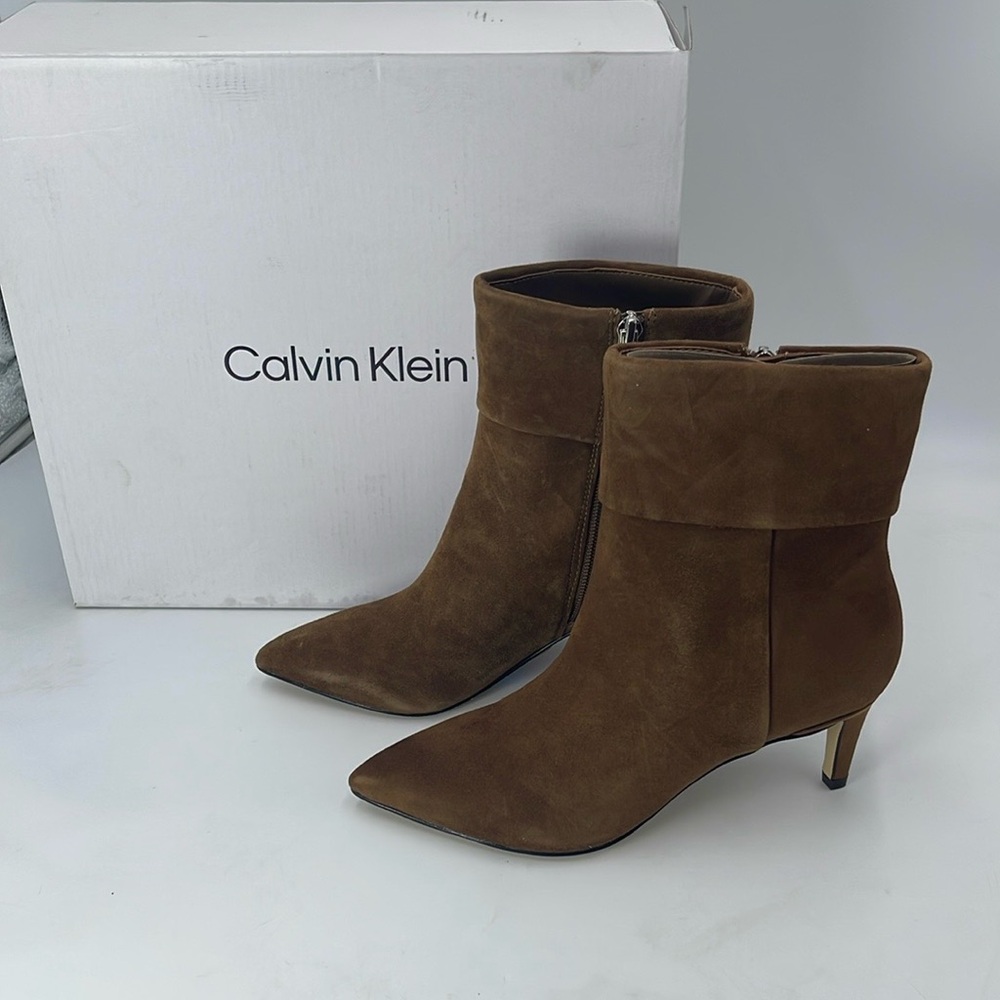 Calvin Klein Genteel Medium Brown Boots Size 5